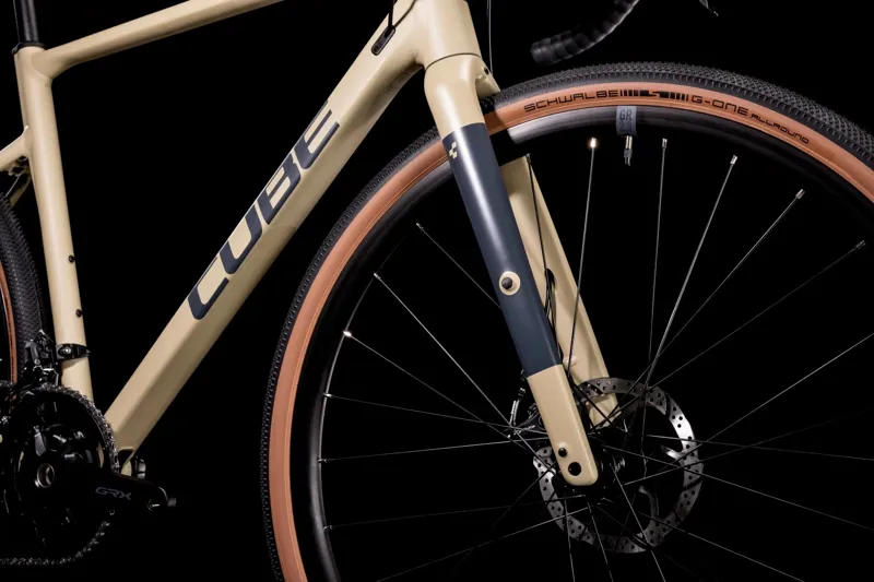 Cube Nuroad Pro Aluminium Gravel Bike In Desert / Grey-2